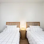 Home2book Nordes Pool & Terrace, *
