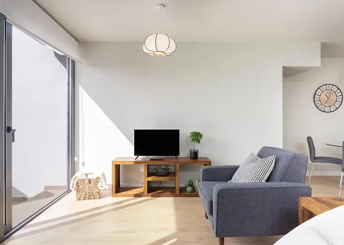 Home2book Nordes Pool & Terrace,