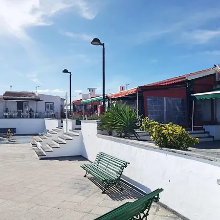 Home2book Nordes Pool & Terrace, 公寓