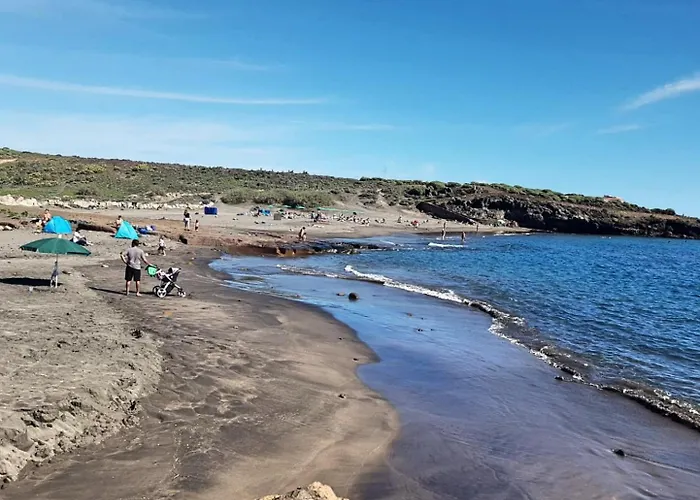 Home2book Nordes Pool & Terrace,