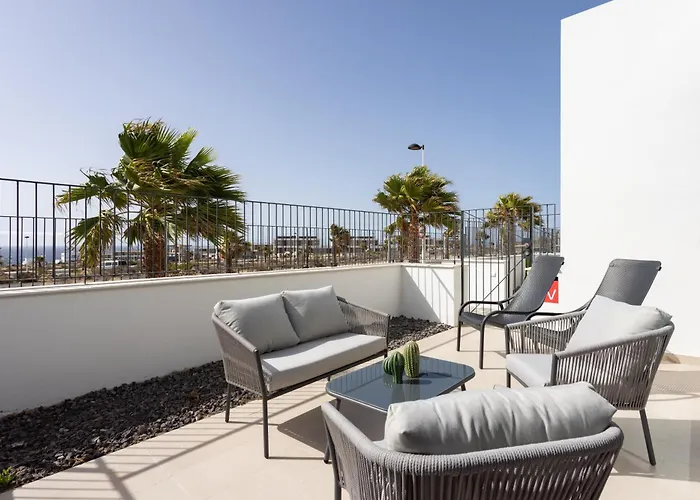 Home2book Nordes Pool & Terrace, Lejlighed *