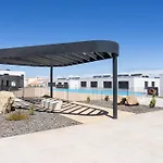 Apartment Home2book Nordes Pool & Terrace, *
