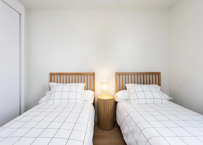 Home2book Nordes Pool & Terrace, *